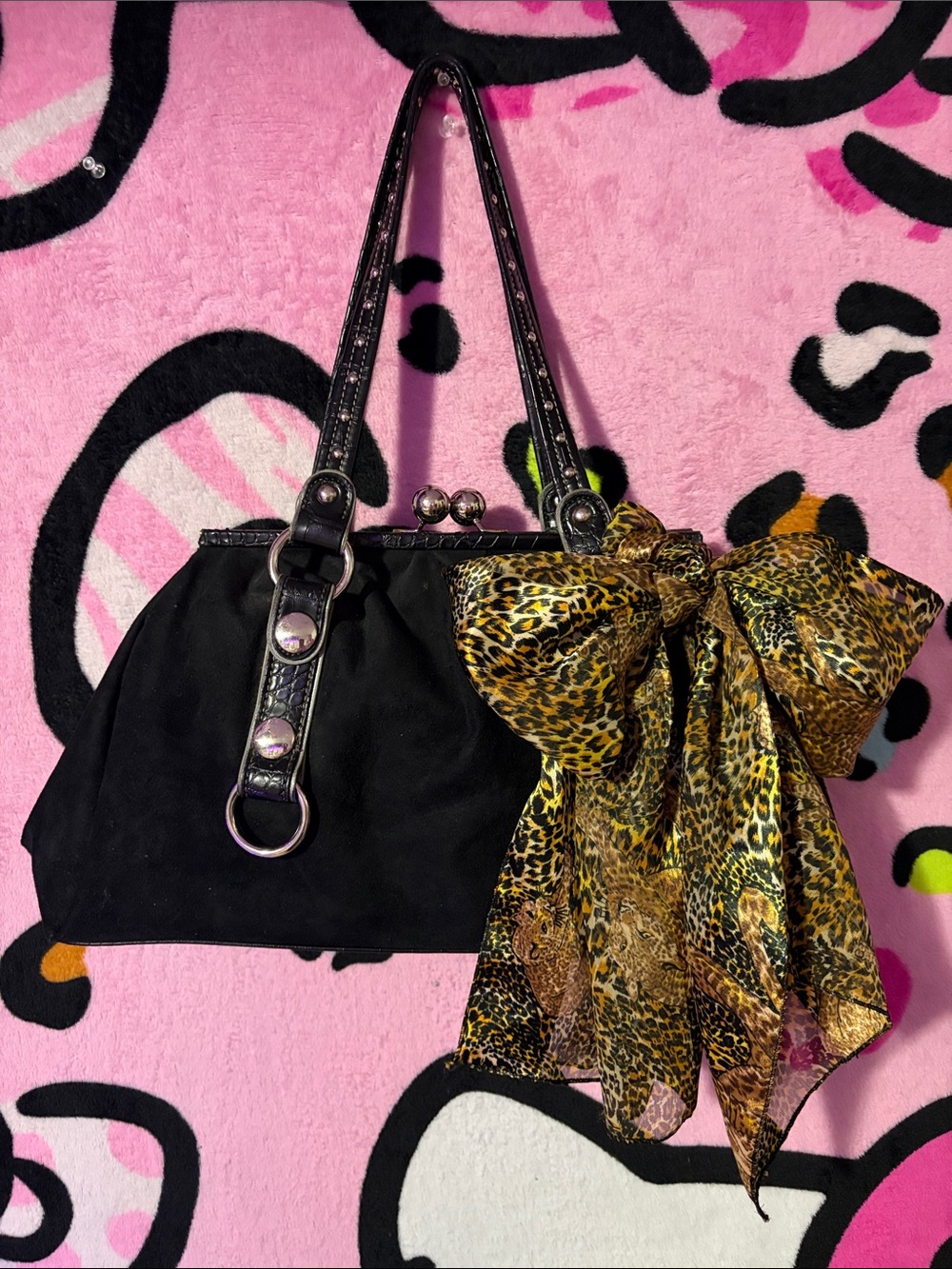 Kathy Van Zeeland Black Shoulder Bag with Leopard-Print Bow Accent - Picture 1 of 9